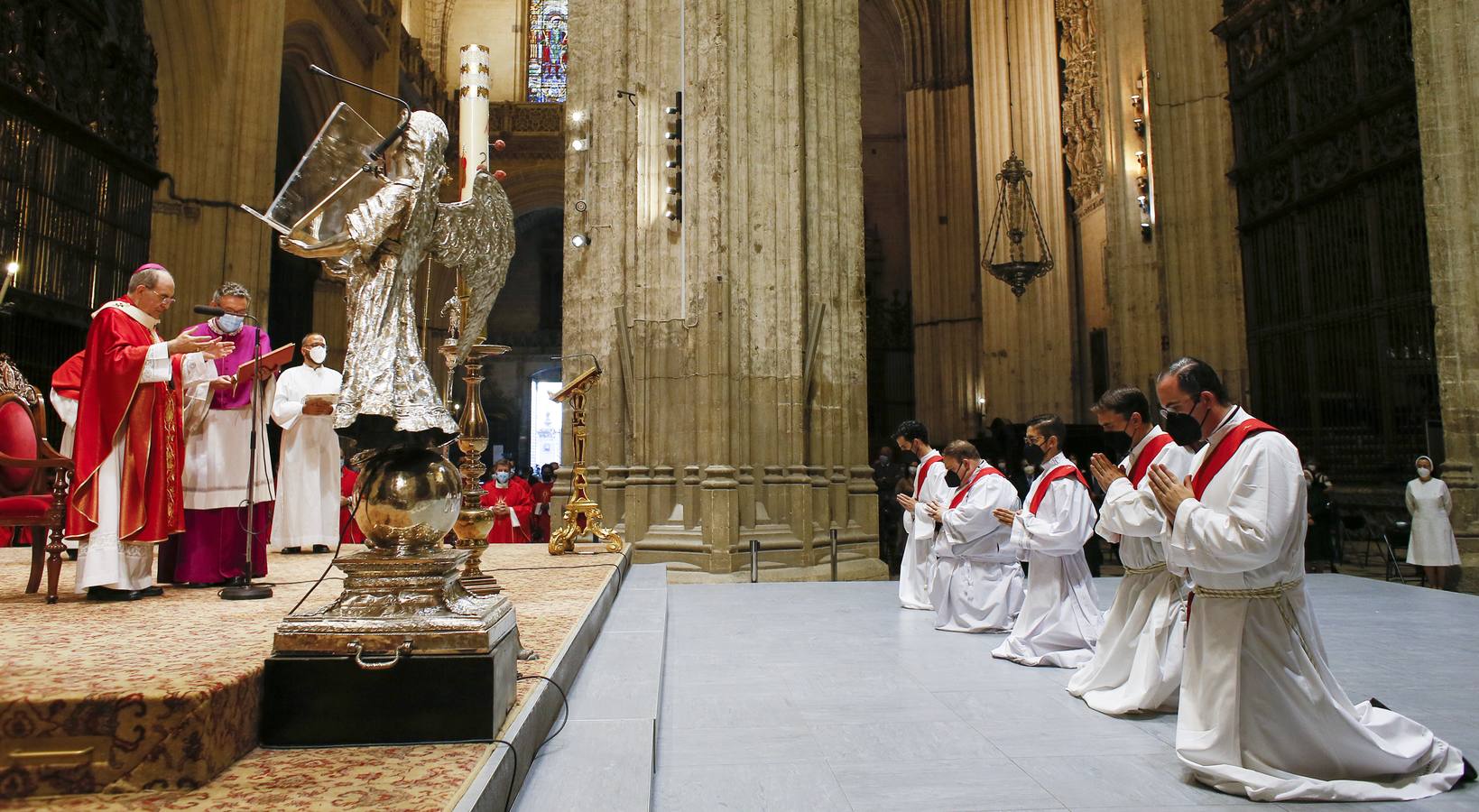 Última ordenación de sacerdotes de Monseñor Asenjo en Sevilla