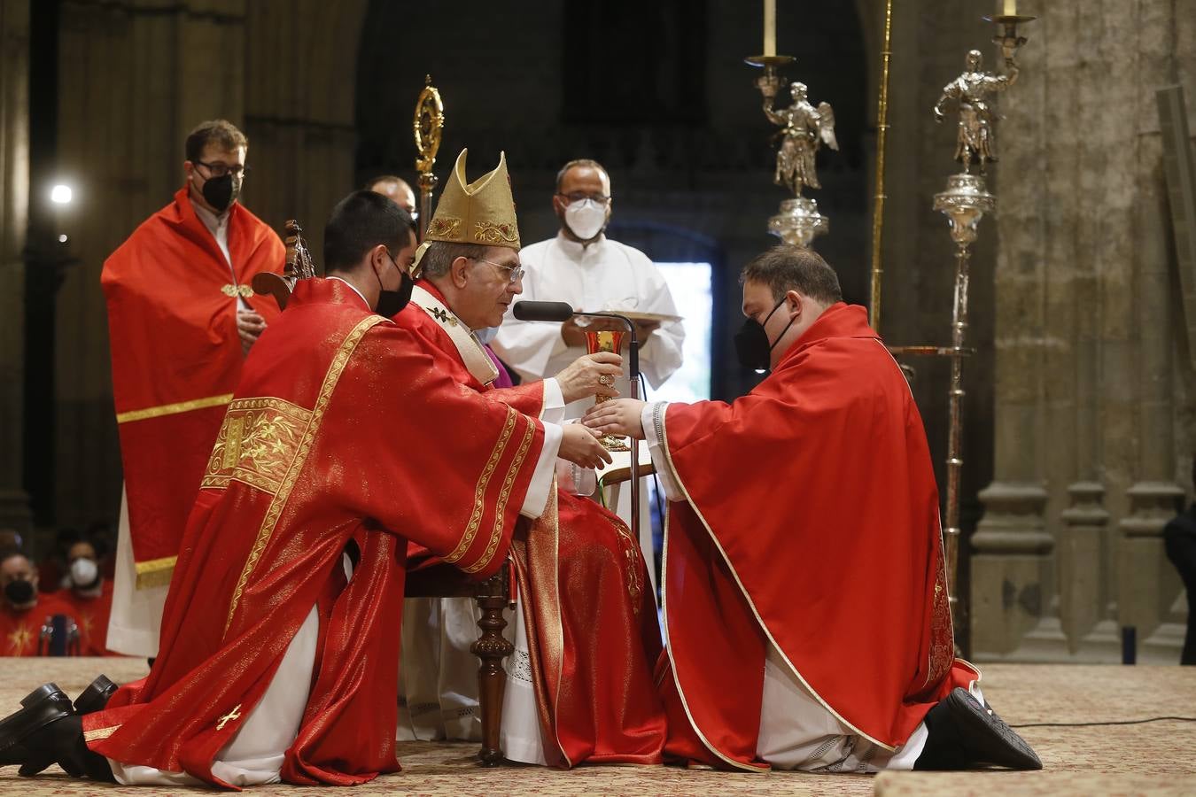 Última ordenación de sacerdotes de Monseñor Asenjo en Sevilla