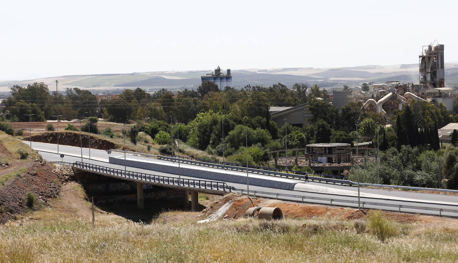 Las últimas obras del tramo municipal de la Ronda Norte de Córdoba, en imágenes