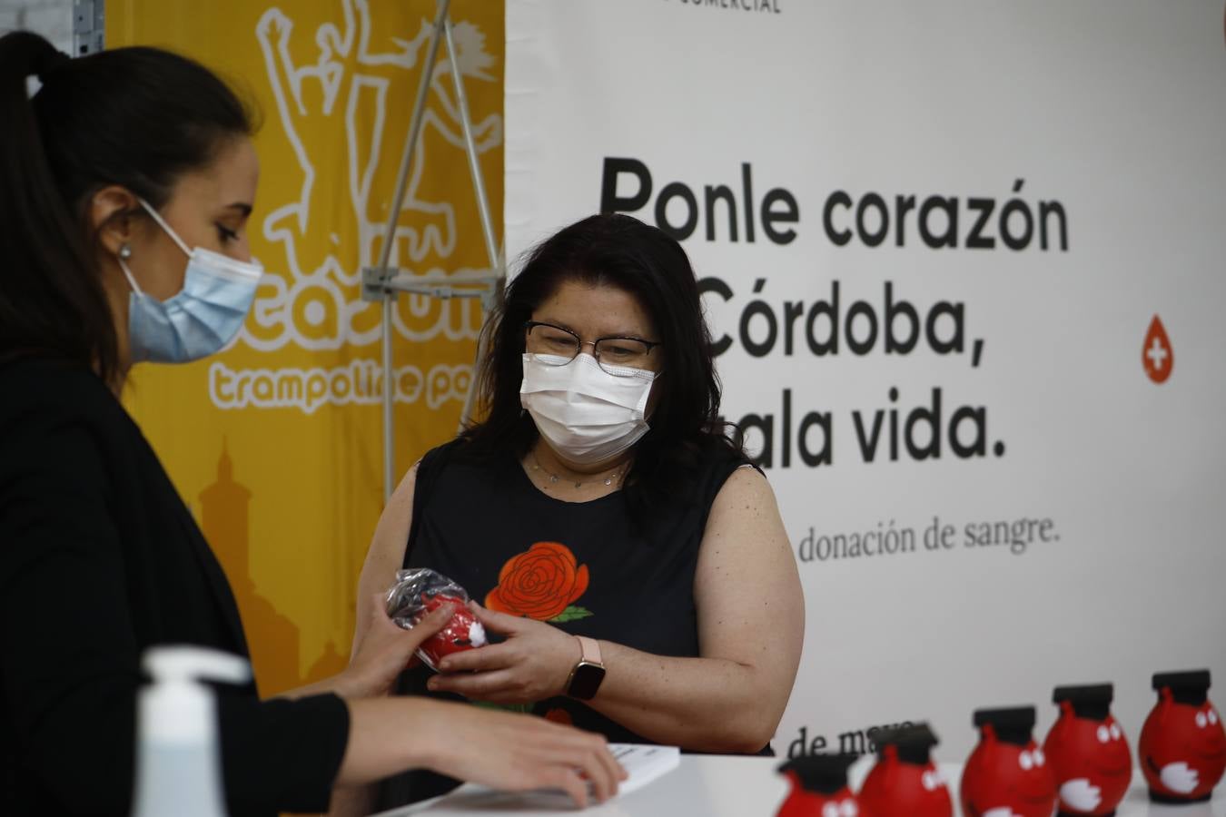 La donación de sangre en el Centro Comercial El Arcángel, en imágenes