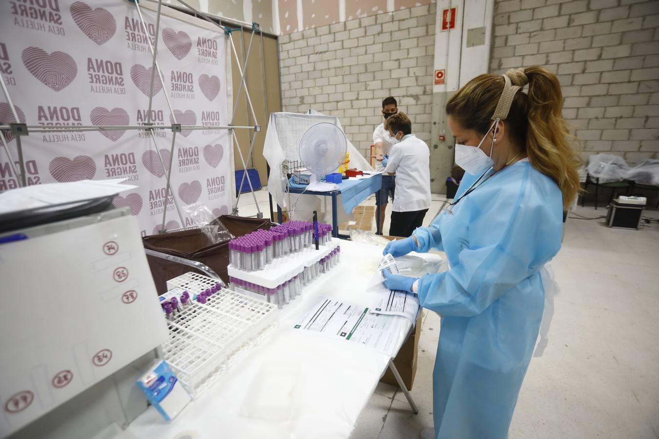 La donación de sangre en el Centro Comercial El Arcángel, en imágenes