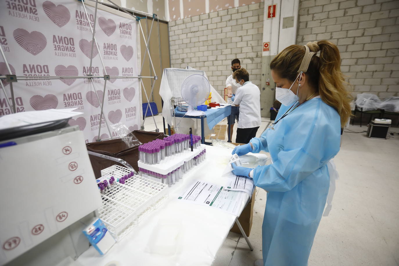 La donación de sangre en el centro comercial El Arcángel de Córdoba, en imágenes