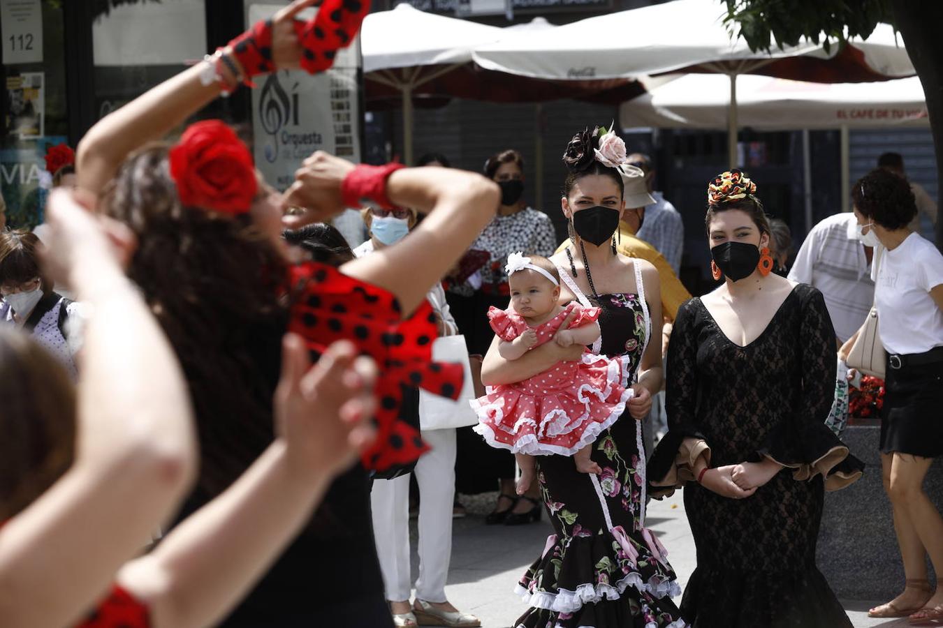 La concentración de mujeres de flamenca en Córdoba, en imágenes