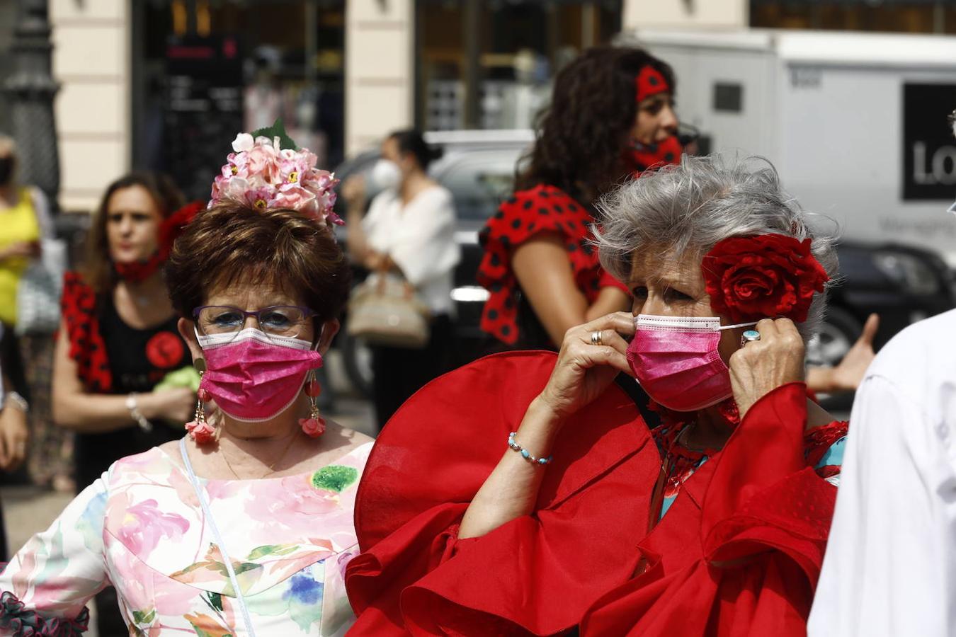 La concentración de mujeres de flamenca en Córdoba, en imágenes