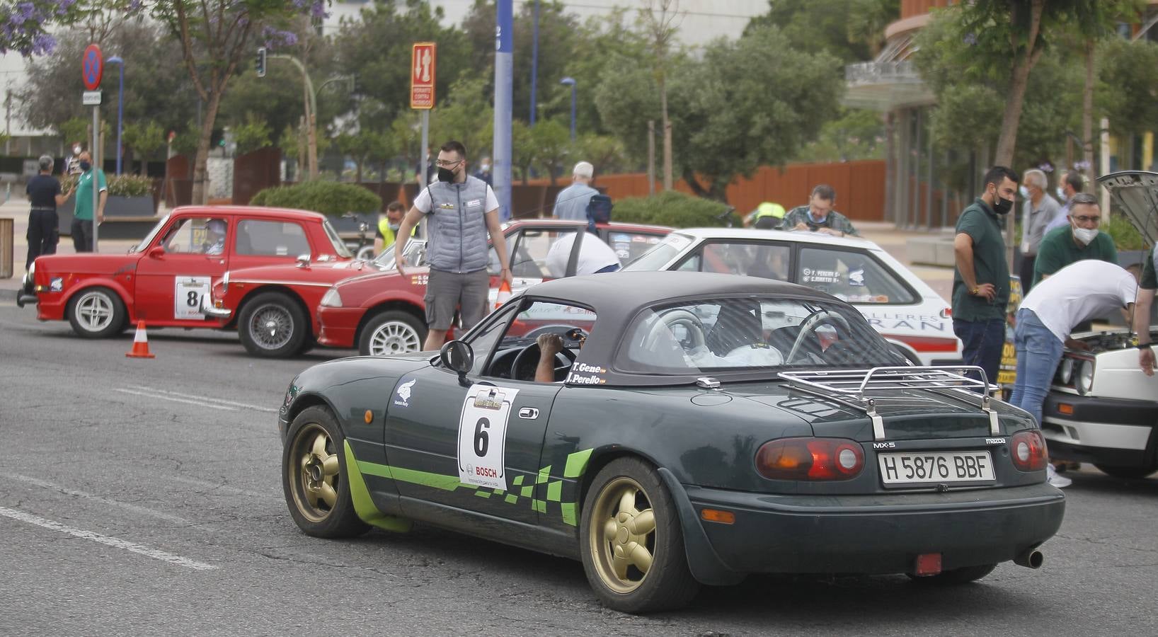 La salida desde Sevilla de la etapa de la Spain Classic Rally, en imágenes