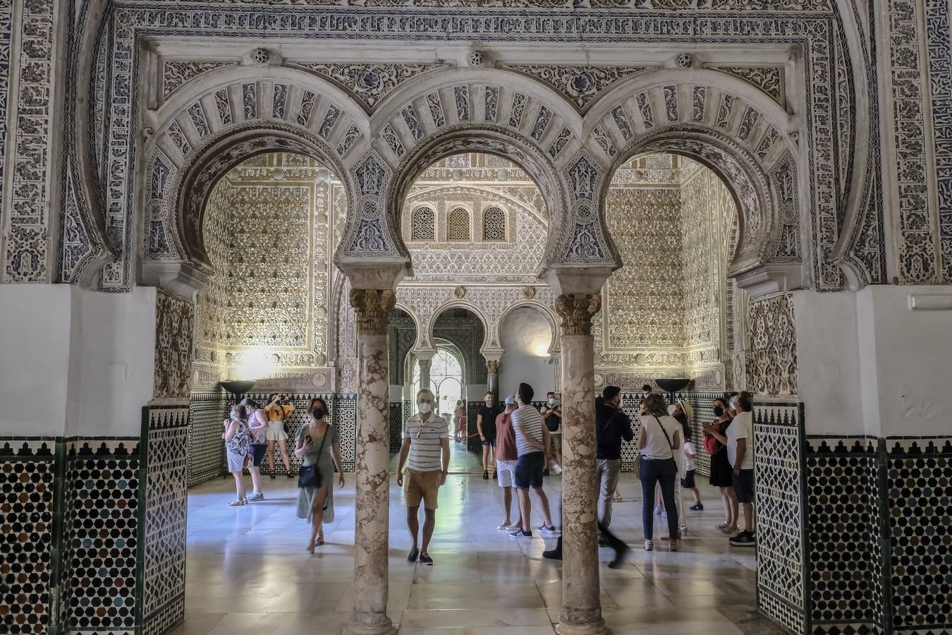 Los turistas vuelven a llenar el Real Alcázar de Sevilla