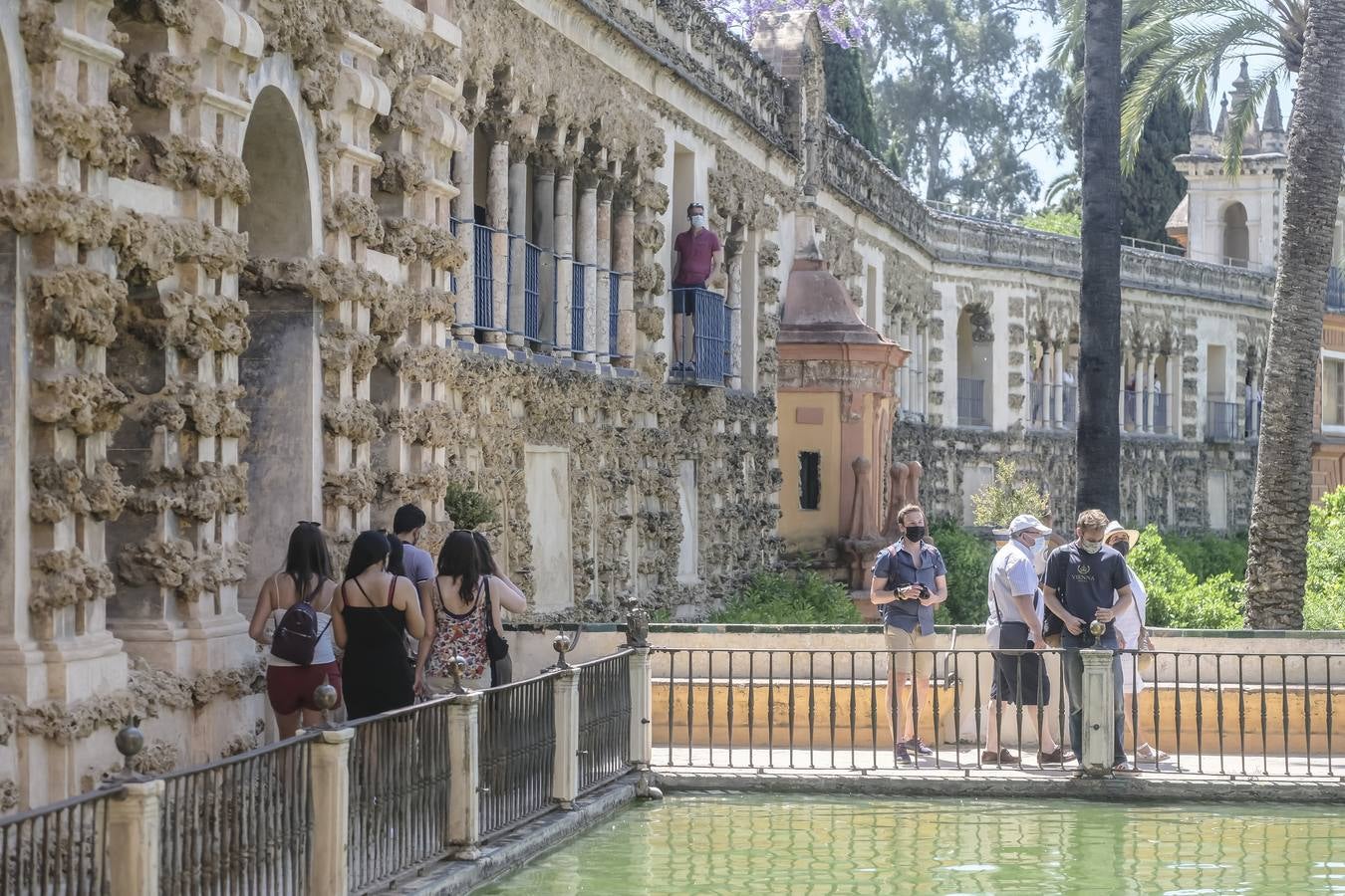 Los turistas vuelven a llenar el Real Alcázar de Sevilla