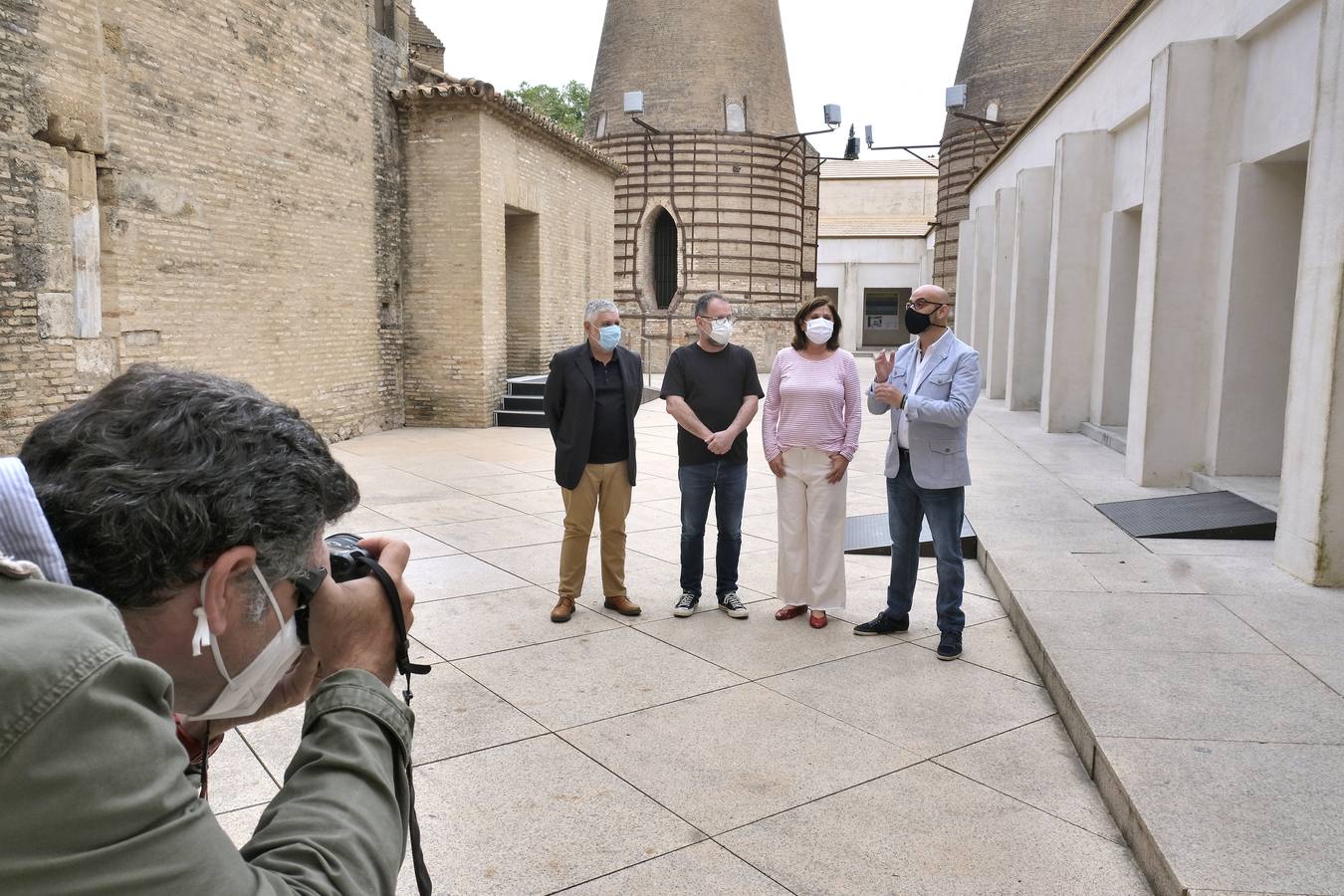 Inauguración de la muestra 'Experimentos con el paisaje' de Abraham Lacalle en el CAAC