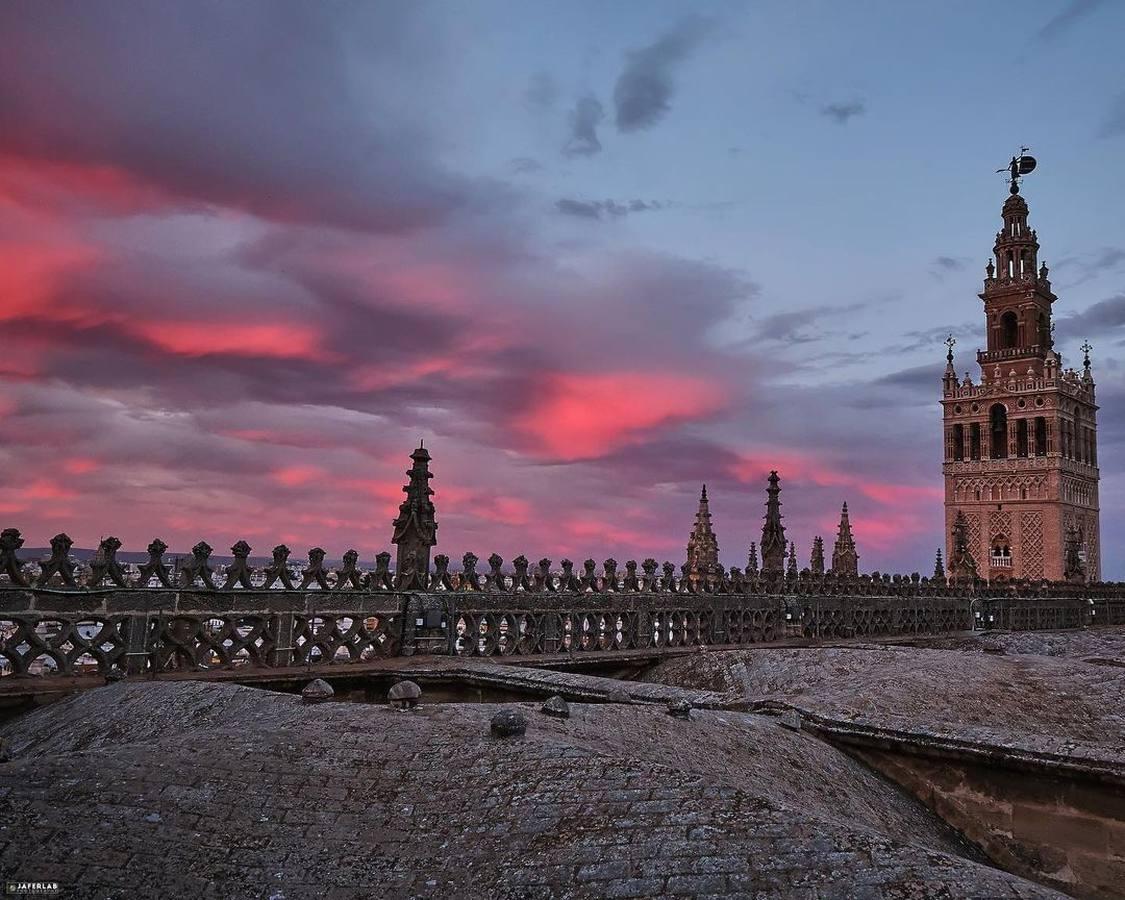 La magia de la Sevilla nocturna, protagonista de las imágenes recibidas en el reto fotográfico de ABC