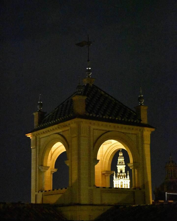 La magia de la Sevilla nocturna, protagonista de las imágenes recibidas en el reto fotográfico de ABC