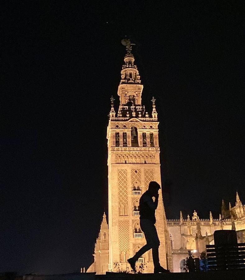 La magia de la Sevilla nocturna, protagonista de las imágenes recibidas en el reto fotográfico de ABC