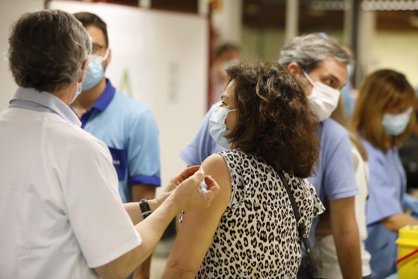 Vacunación en el centro habilitado en la Facultad de Matemáticas de Sevilla