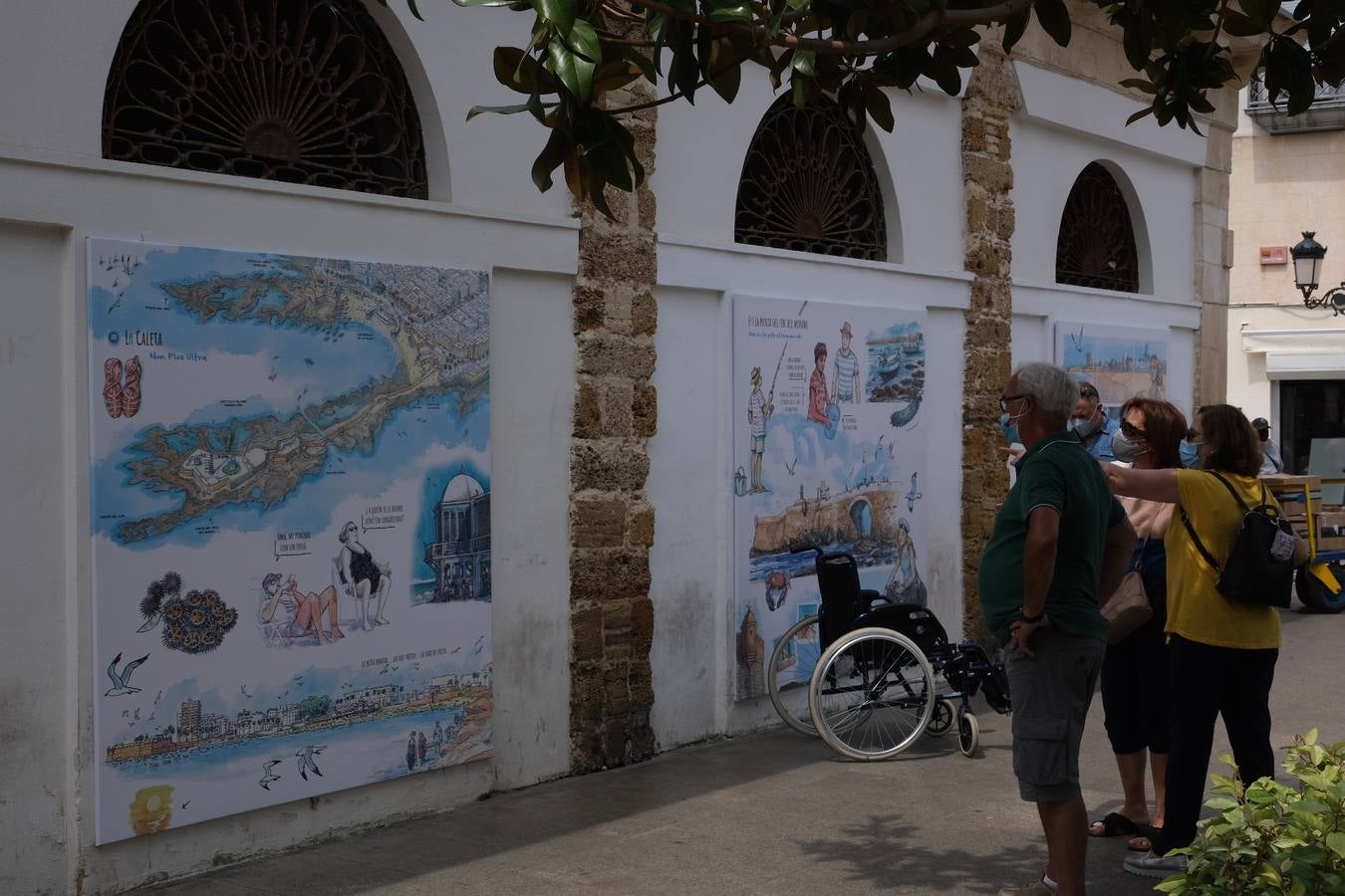 Inauguración de la exposición ‘Cádiz a los cuatro vientos’ en el Mercado Central