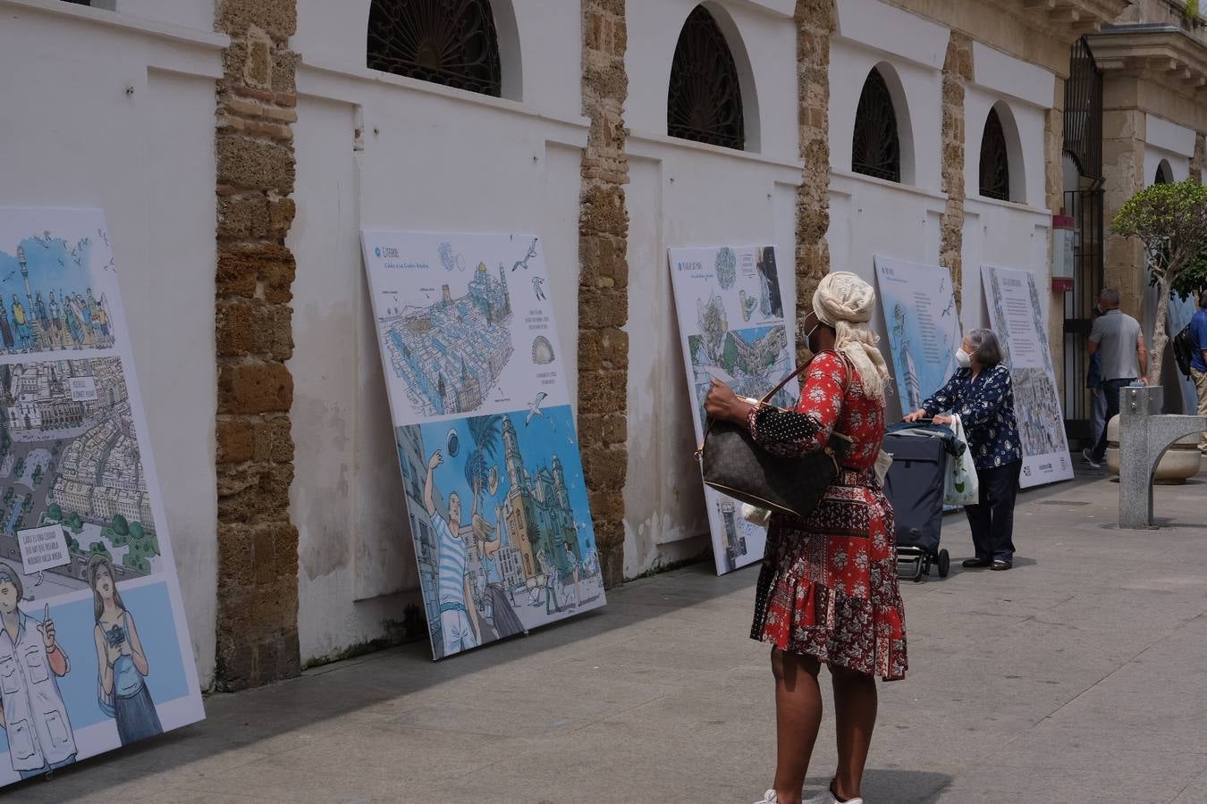 Inauguración de la exposición ‘Cádiz a los cuatro vientos’ en el Mercado Central