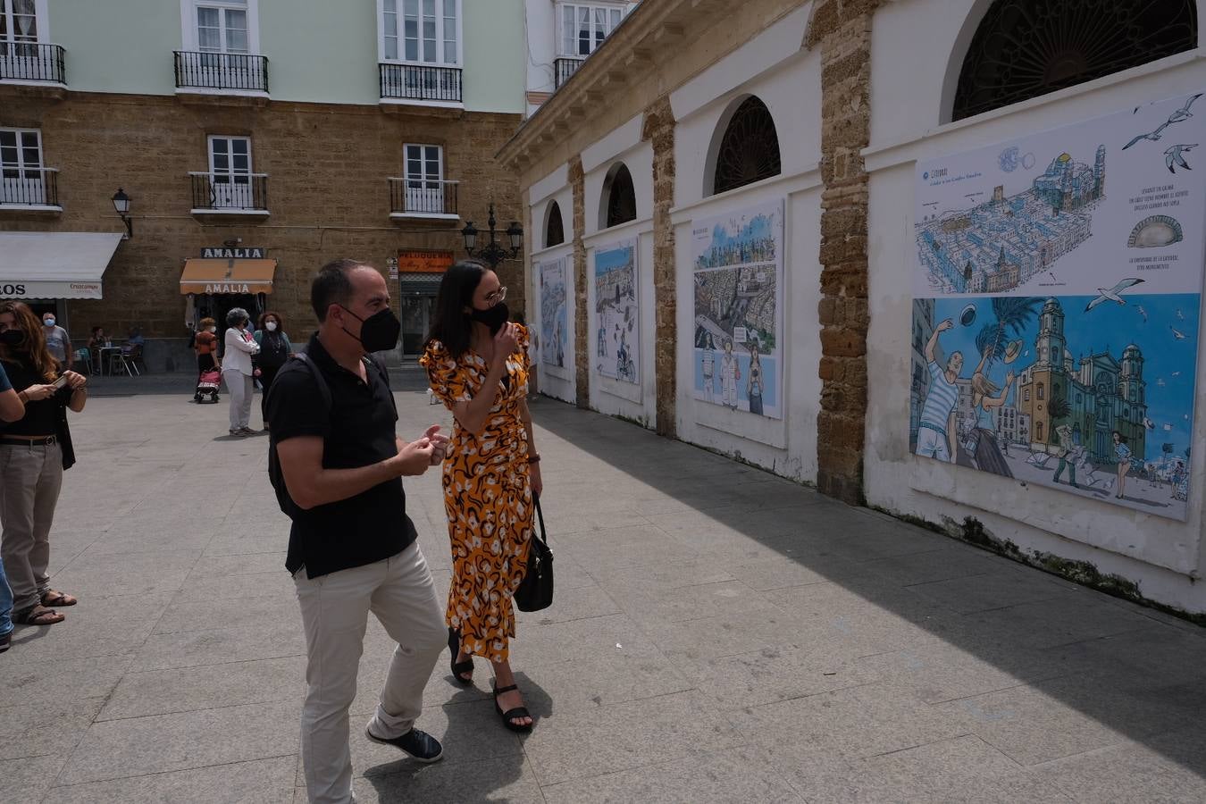 Inauguración de la exposición ‘Cádiz a los cuatro vientos’ en el Mercado Central