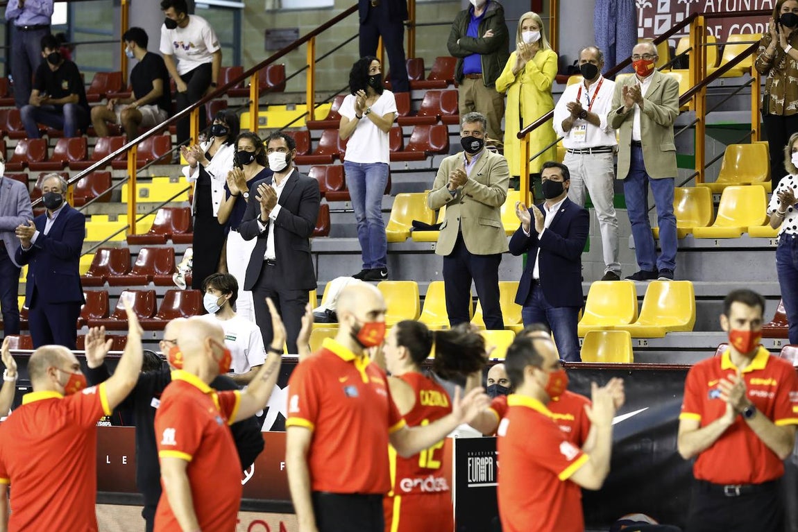 Las mejores imágenes del partido de baloncesto España-Bélgica en Córdoba