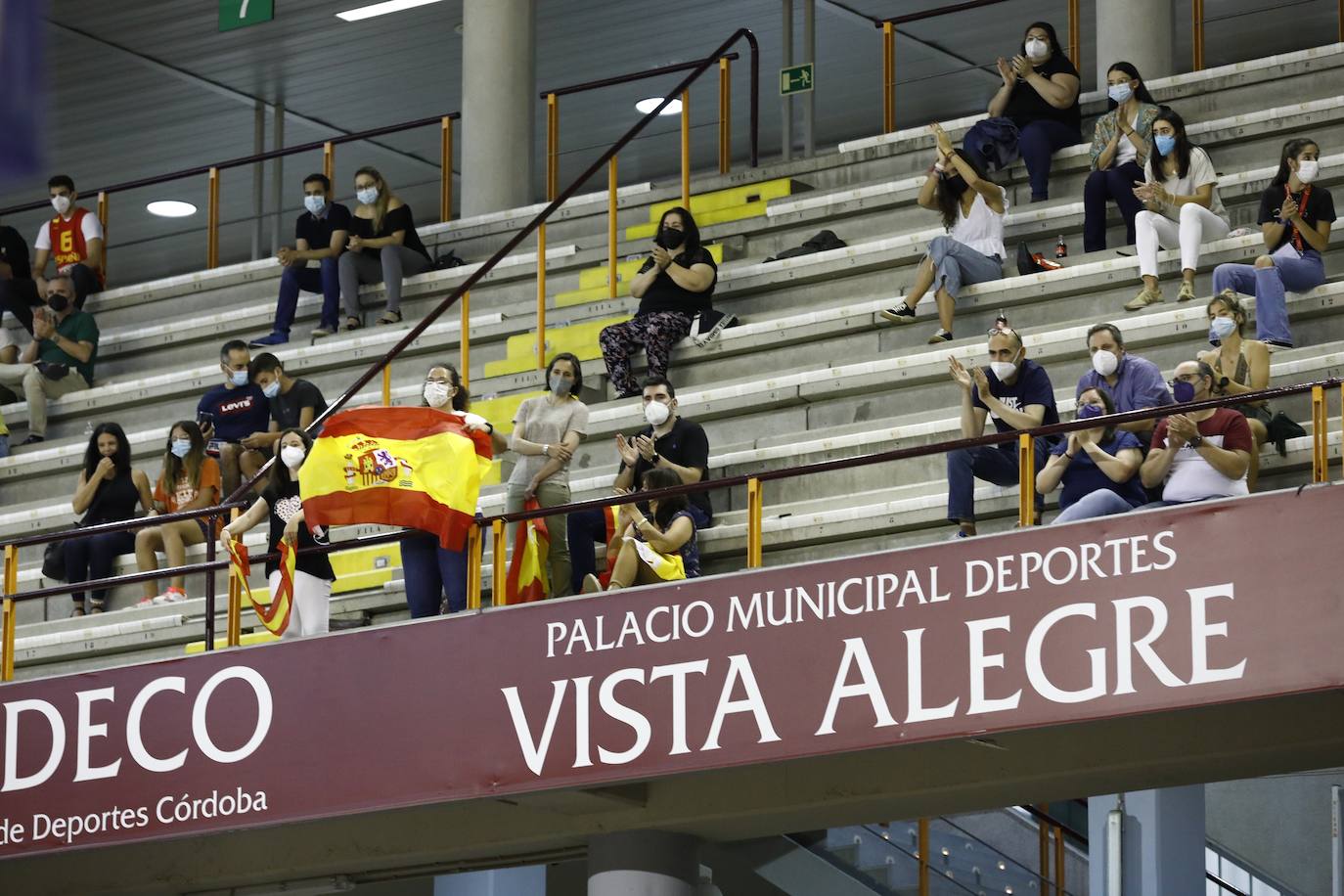 Las mejores imágenes del partido de baloncesto España-Bélgica en Córdoba