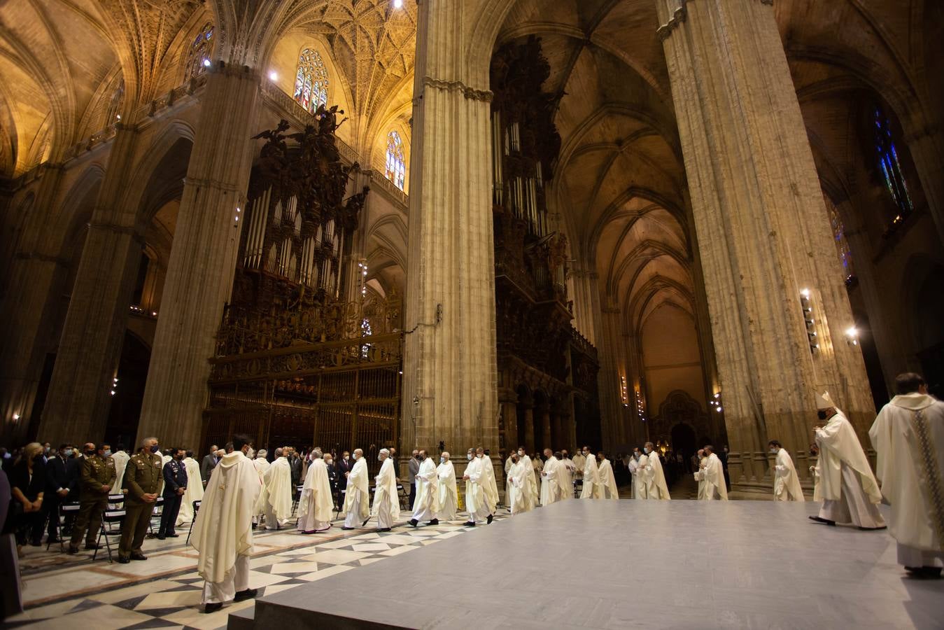 Misa solemne de despedida de monseñor Asenjo en la Catedral de Sevilla