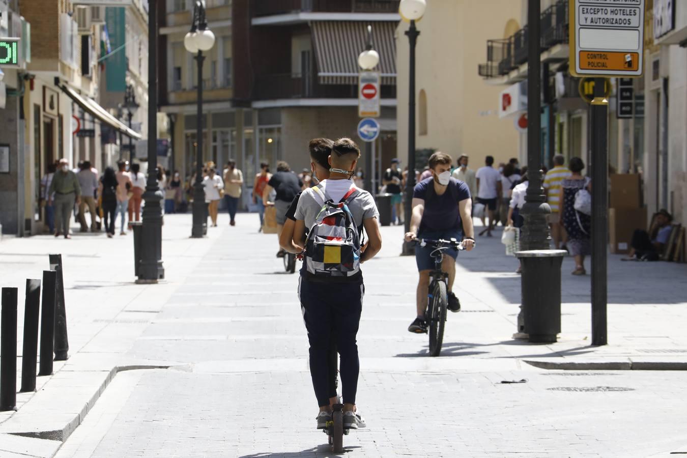 El auge de los patinetes eléctricos en Córdoba, en imágenes