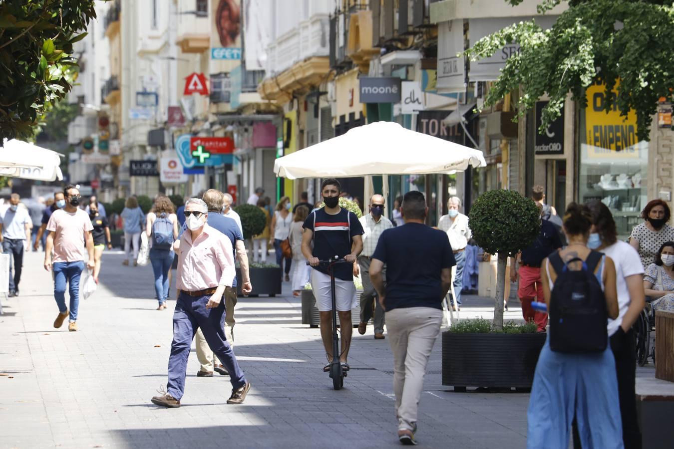 El auge de los patinetes eléctricos en Córdoba, en imágenes