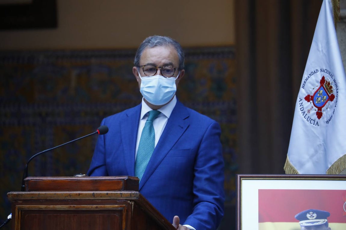 La exposición del Rey Felipe VI en el Círculo de la Amistad de Córdoba, en imágenes