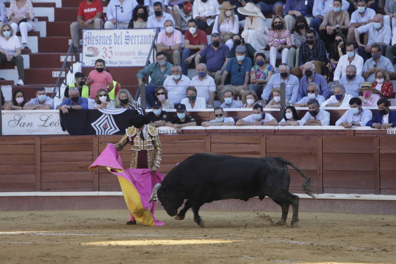 Fotos: El Juli y Aguado triunfan en Sanlúcar