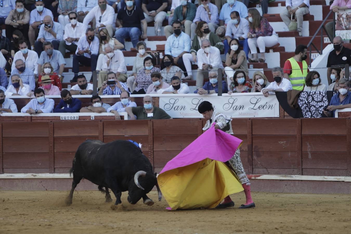 Fotos: El Juli y Aguado triunfan en Sanlúcar