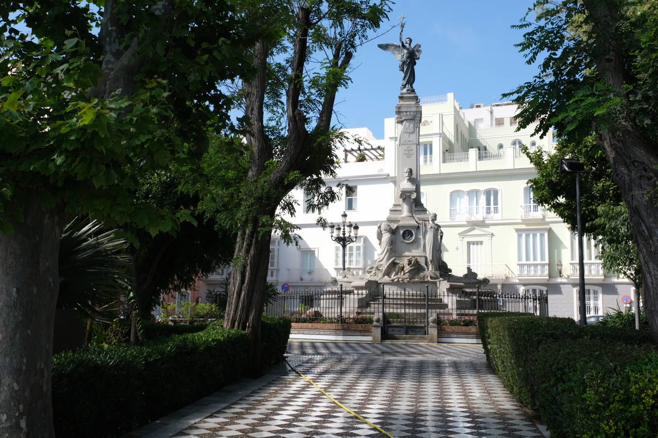 Monumento al Marqués de Comillas. 