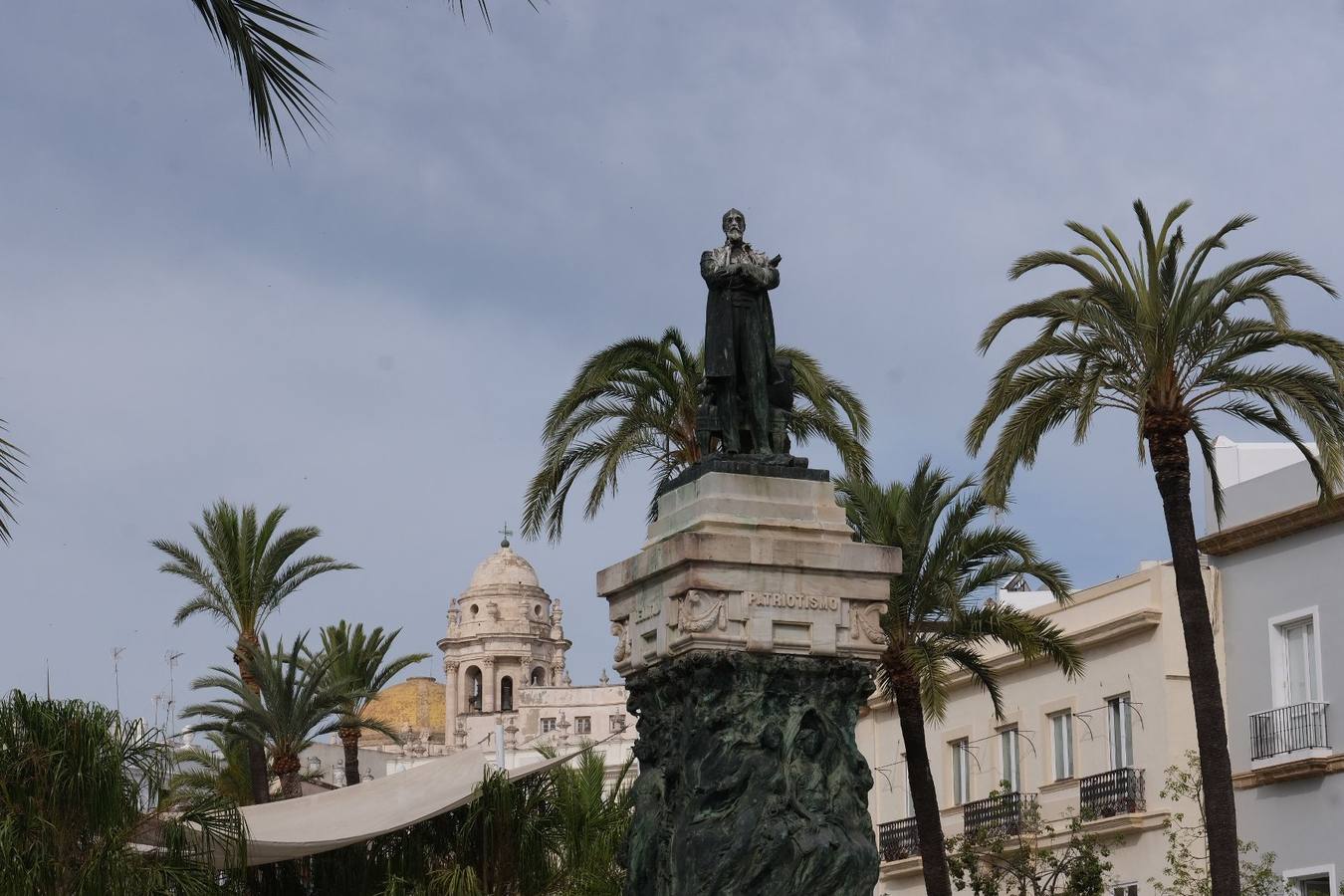 Monumento a Moret. 