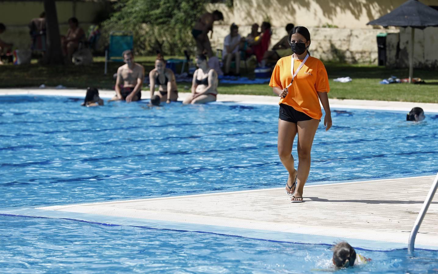 La piscina de la calle Marbella de Córdoba, en imágenes