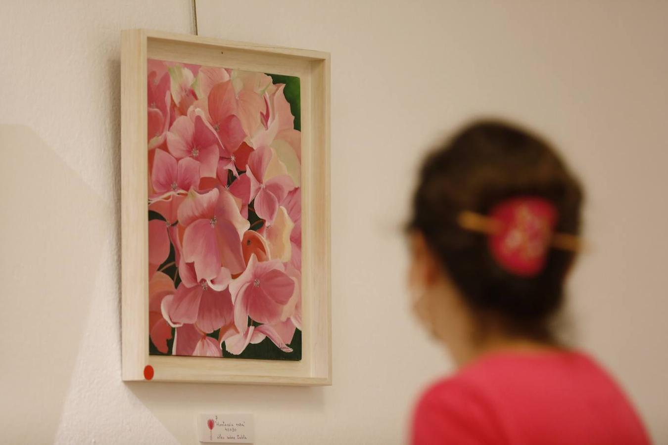 La exposición &quot;El color en los Patios de Córdoba&quot; de Viana, en imágenes