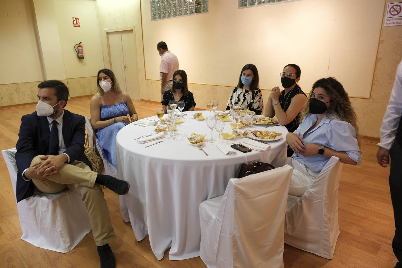 Fotos: Entrega del premio Beatriz Cienfuegos en la Asociación de la Prensa de Cádiz