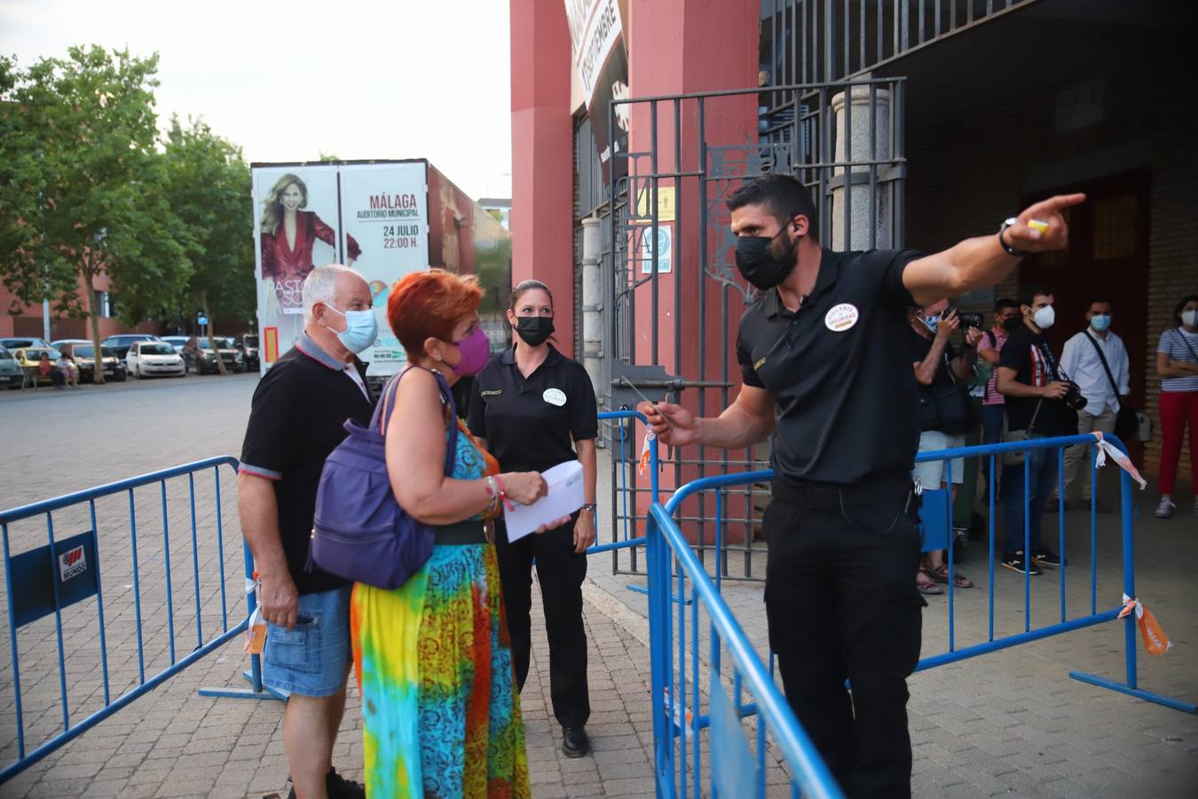 En imágenes, Pastora Soler hace vibrar a su público en su concierto de Córdoba