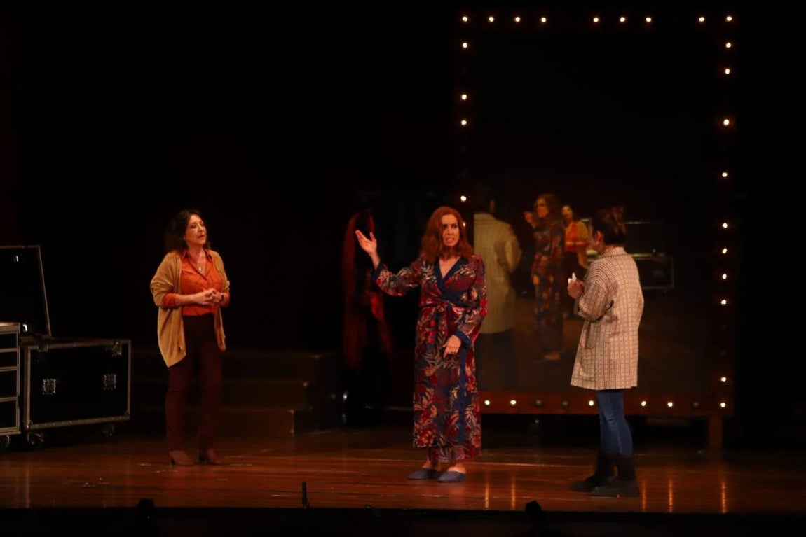 La representación de &#039;Eva contra Eva&#039;, en el Gran Teatro de Córdoba, en imágenes