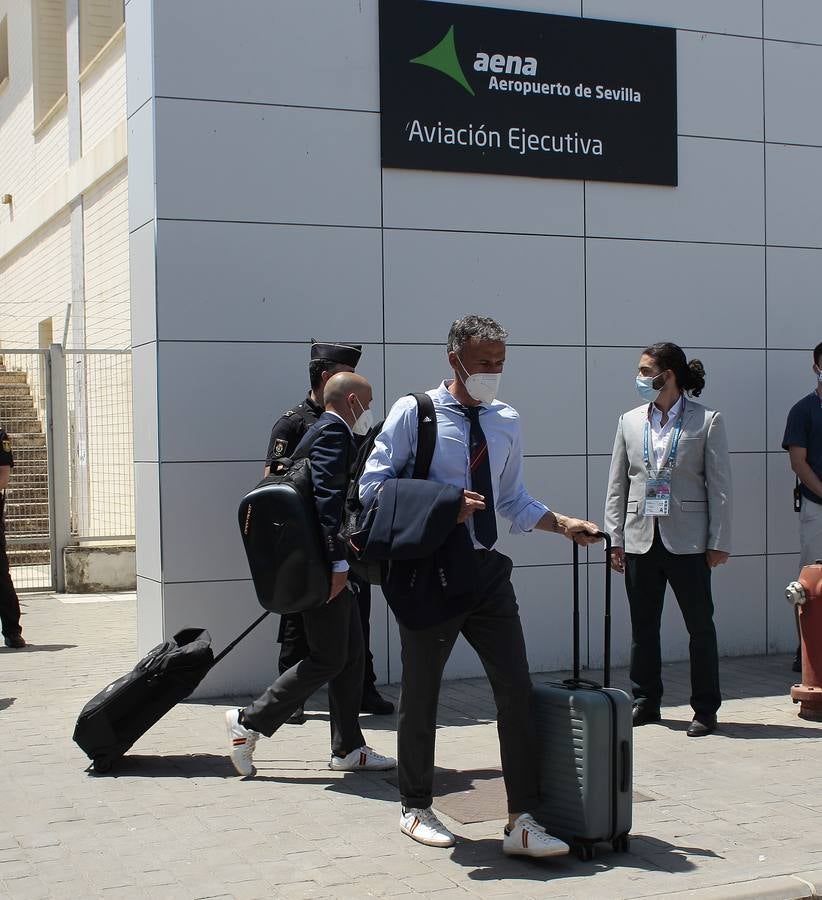 La selección española a su llegada en el aeropuerto de San Pablo