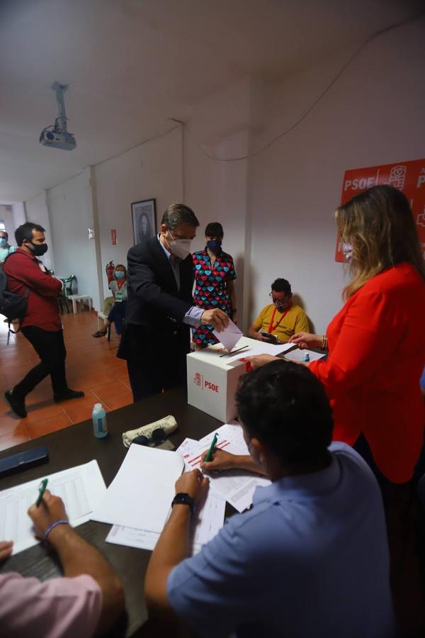 La votación de las primarias del PSOE de Andalucía en Córdoba, en imágenes