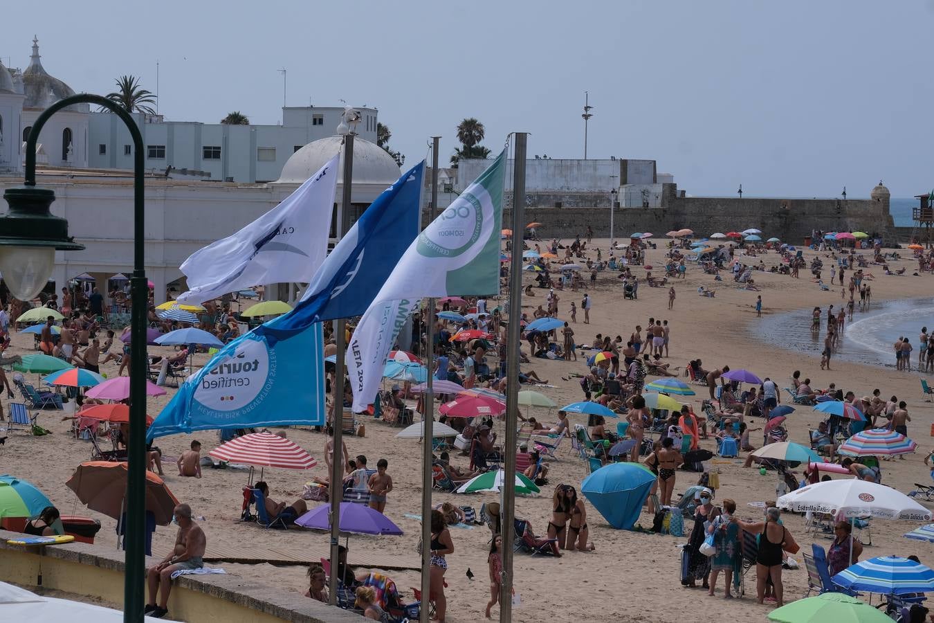 Fotos: Las playas de Cádiz capital siguen sin vigilancia policial