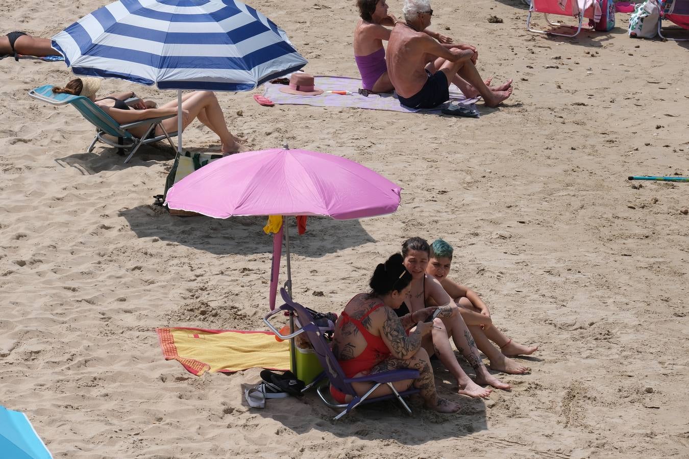 Fotos: Las playas de Cádiz capital siguen sin vigilancia policial