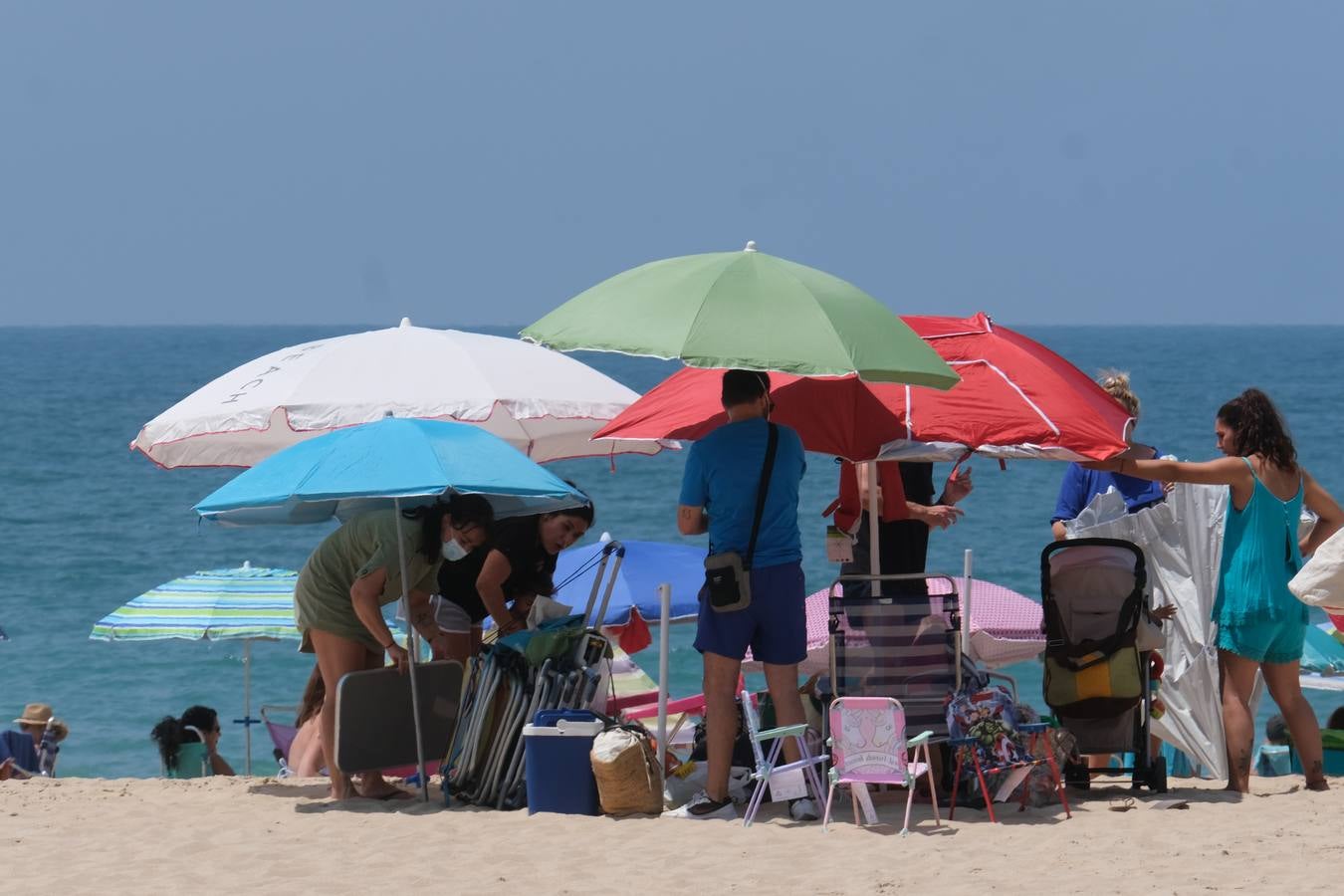 Fotos: Las playas de Cádiz capital siguen sin vigilancia policial