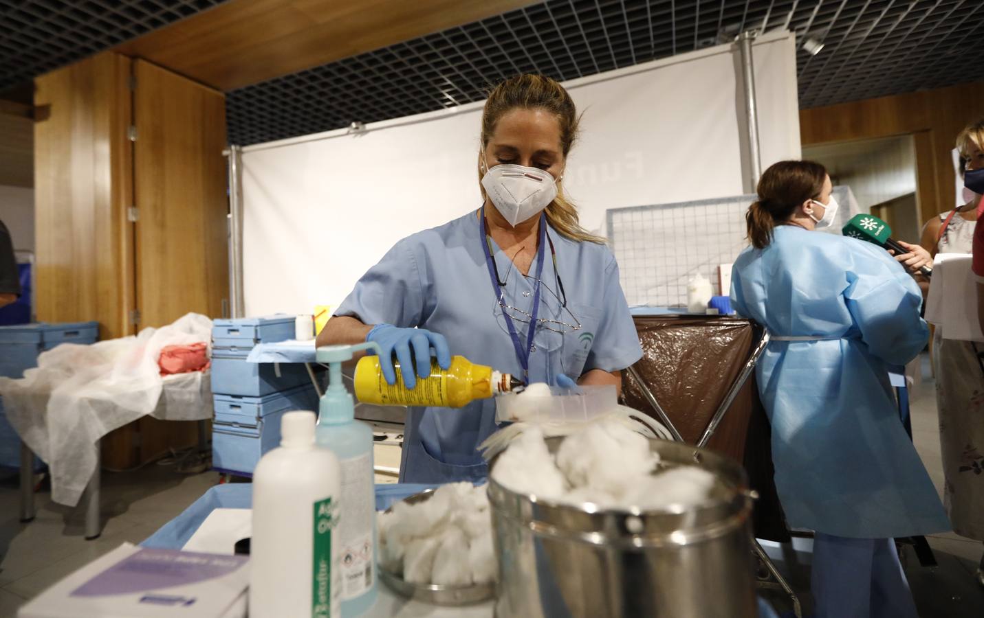 La donación de sangre en la Fundación Cajasol de Córdoba, en imágenes