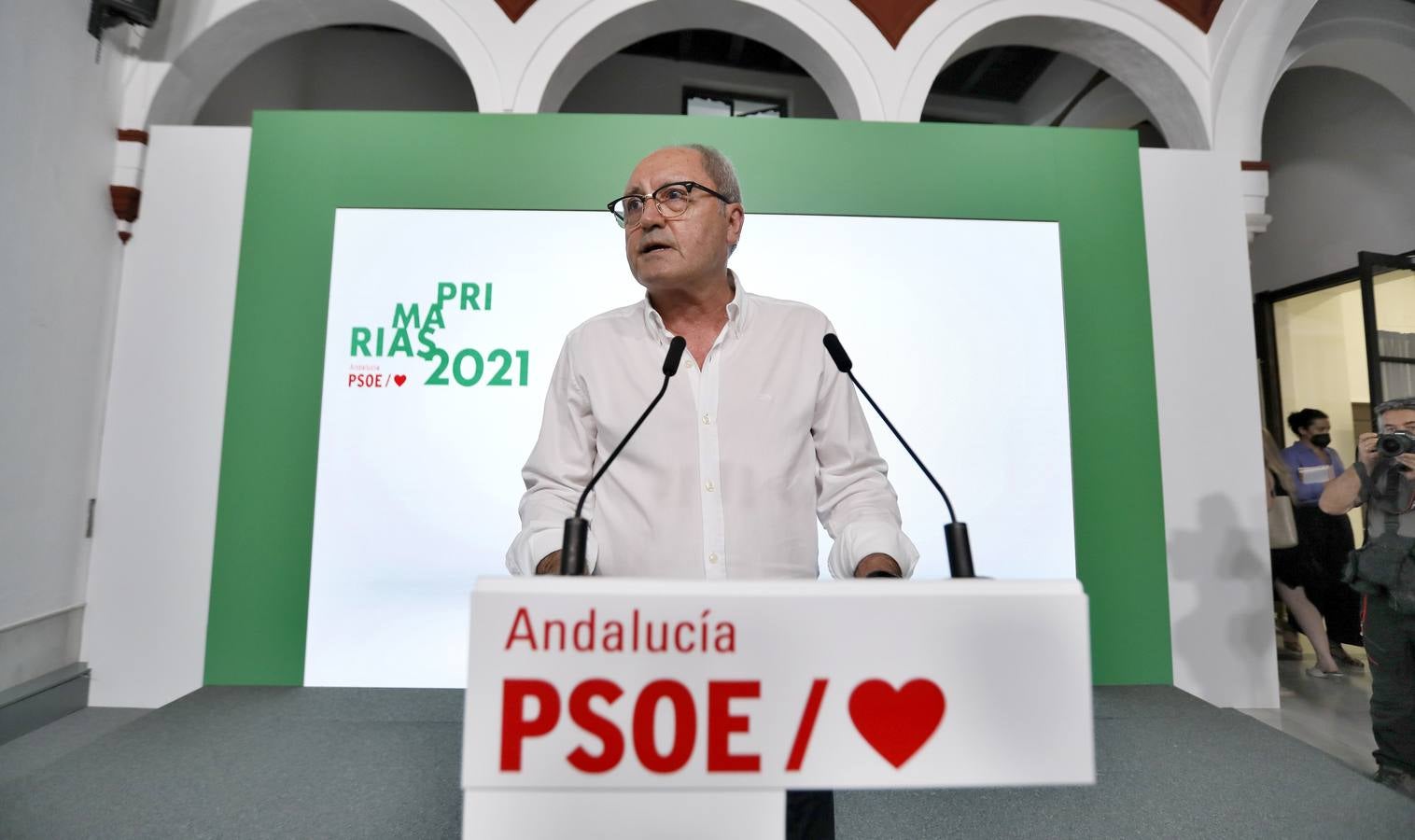 Juan Espadas logra la victoria en las primarias del PSOE de Andalucía