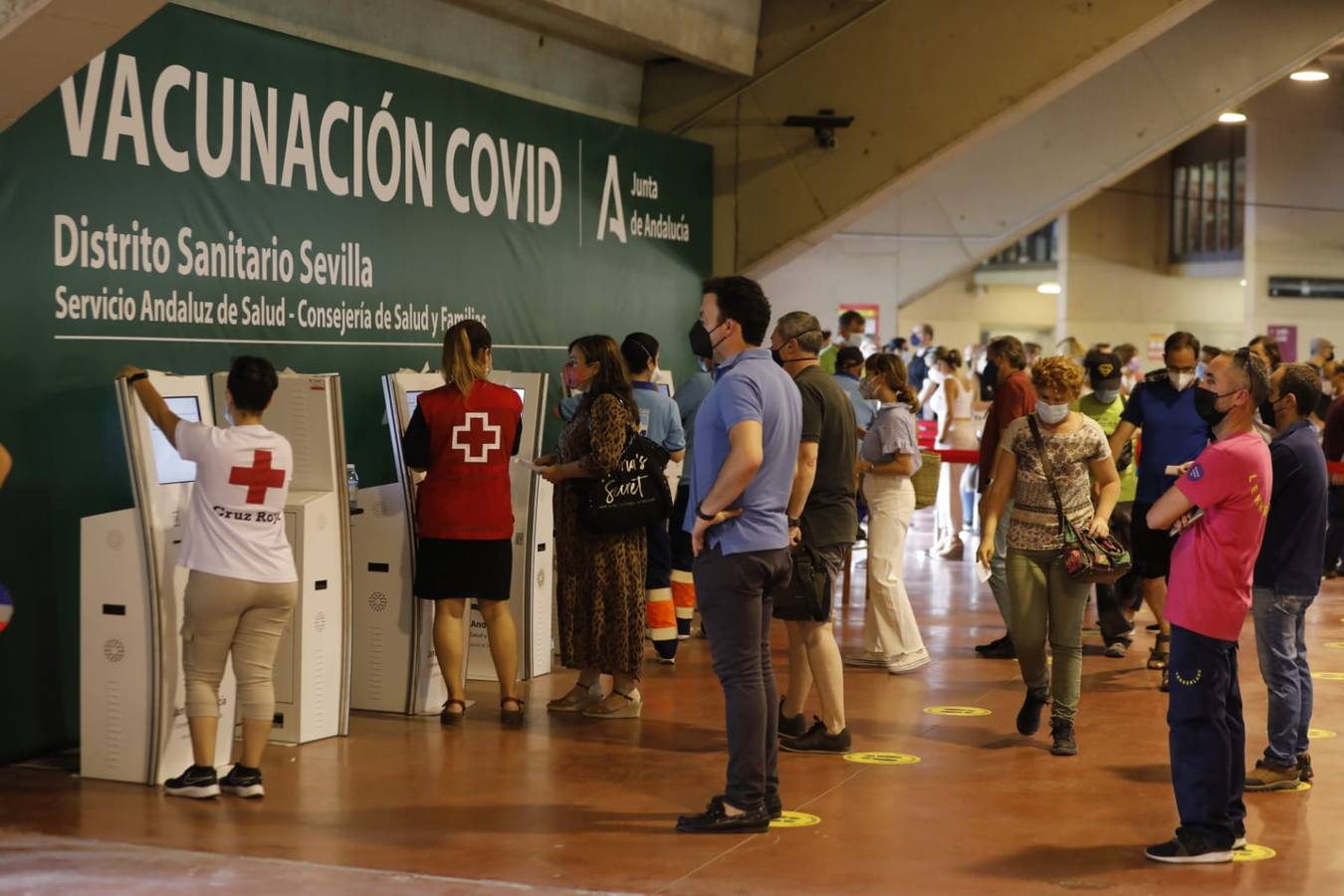 Vacunación en el estadio de la Cartuja de Sevilla