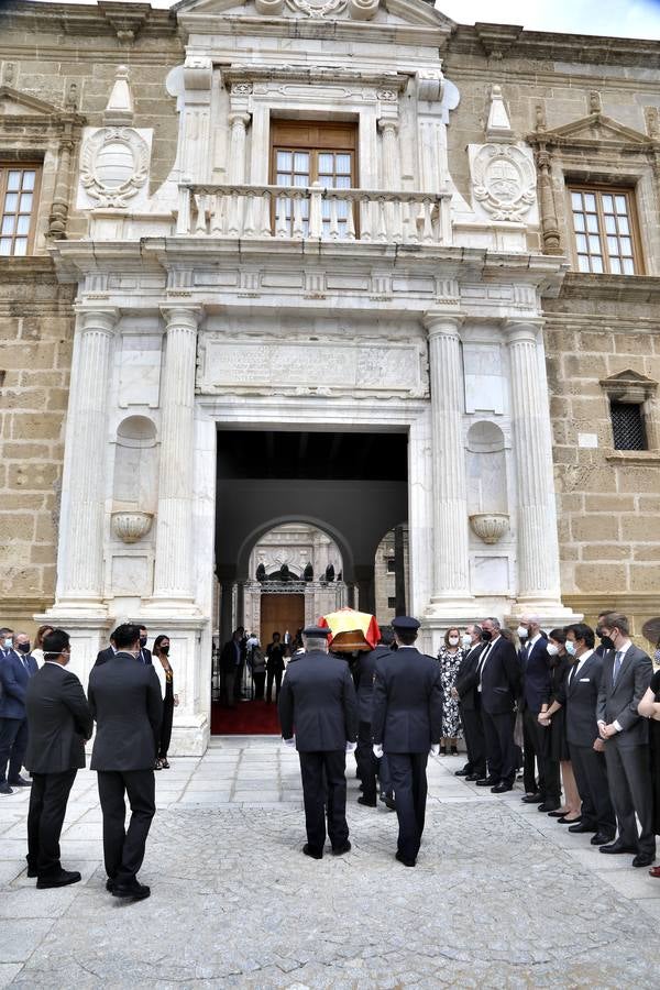 Capilla ardiente de Manuel Clavero en el Parlamento de Andalucía