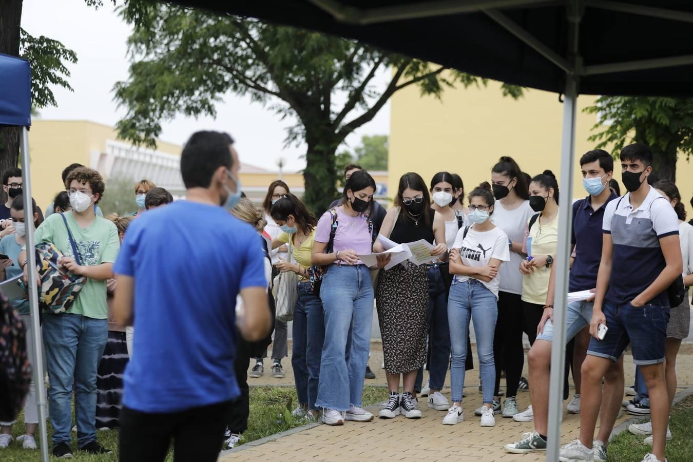 Selectividad 2021 Sevilla: las medidas anticovid marcan el primer día de exámenes en la UPO