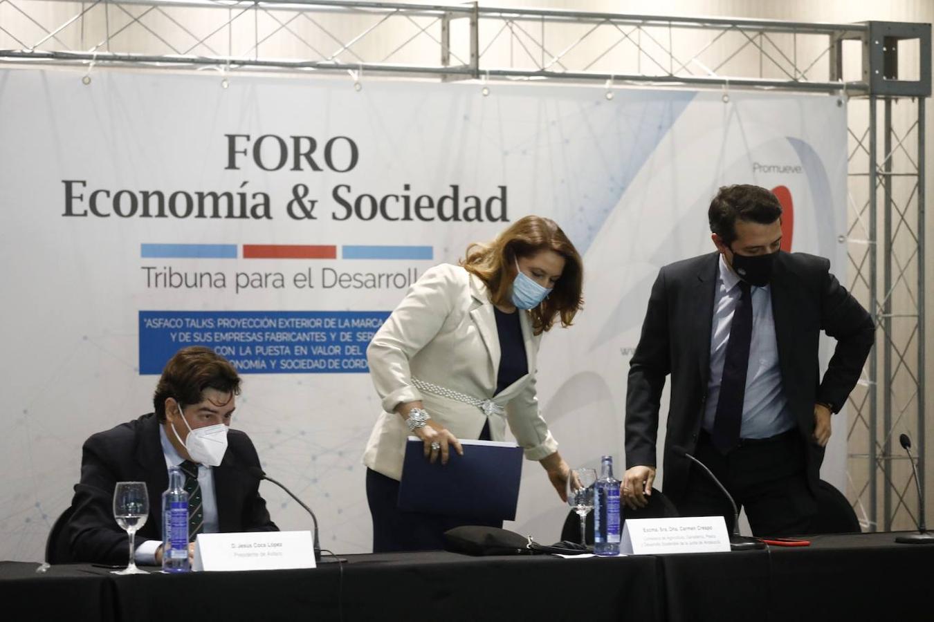 La charla de la consejera de Agricultura en el foro Asfaco de Córdoba, en imágenes