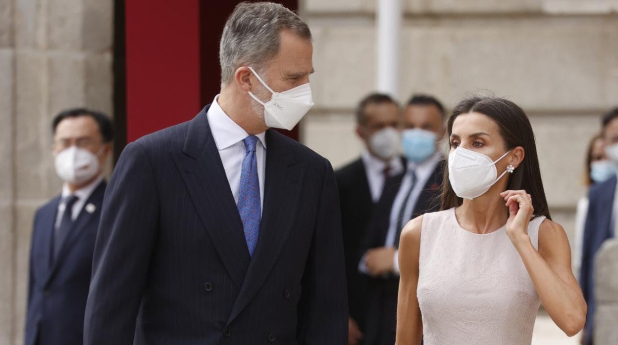 Todos los looks de Doña Letizia durante la visita oficial del presidente de Corea del Sur