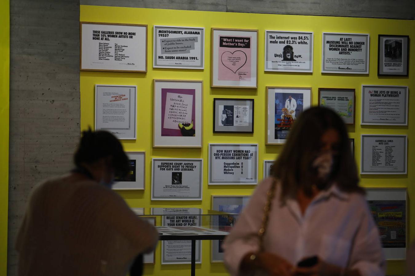 La exposición de Guerrilla Girls y Tete Álvarez en el C3A de Córdoba, en imágenes