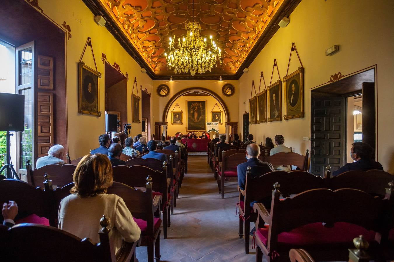 Entrega de los premios en la Real Academia de Bellas Artes de Santa Isabel de Hungría en Sevilla.