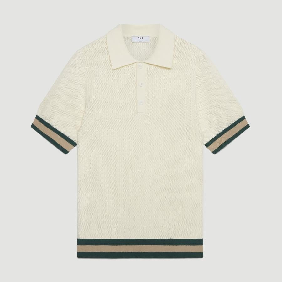 Polo vintage. Polo vintage de Che Studios. Un diseño en color beige realizado en algodón orgánico con una cenefa que le aporta un acabado más elegante. Precio: 125 euros.