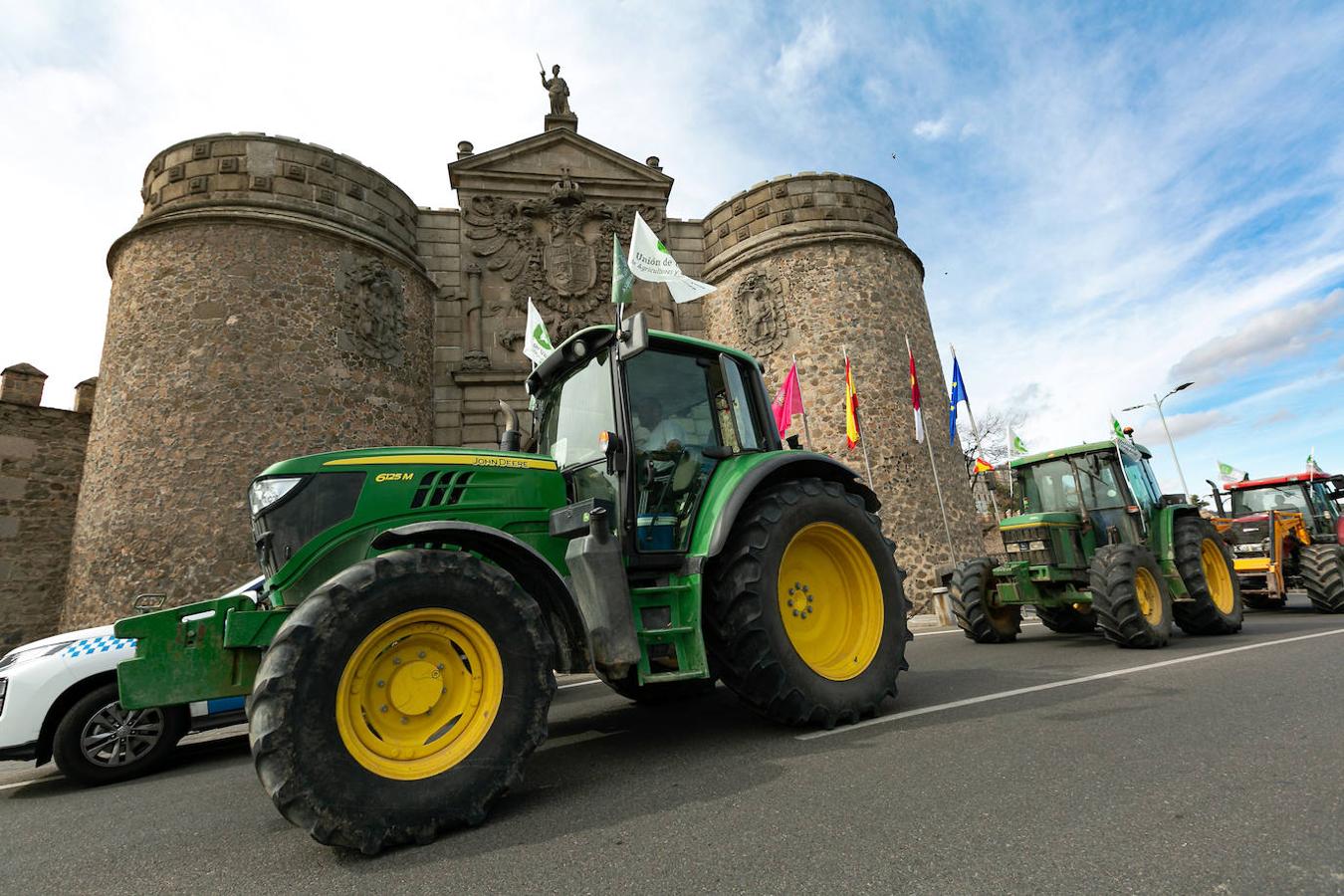 &#039;Tractorada&#039; en Toledo para exigir ayudas para el olivar afectado por Filomena